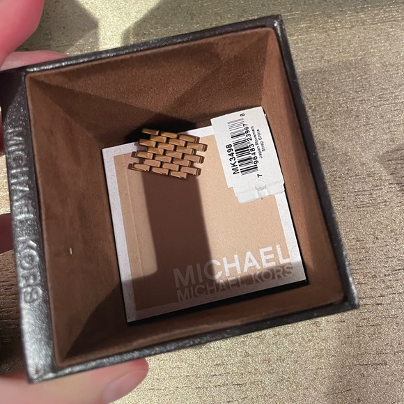 Michael Kors Darci Watch - Picture 9 of 9